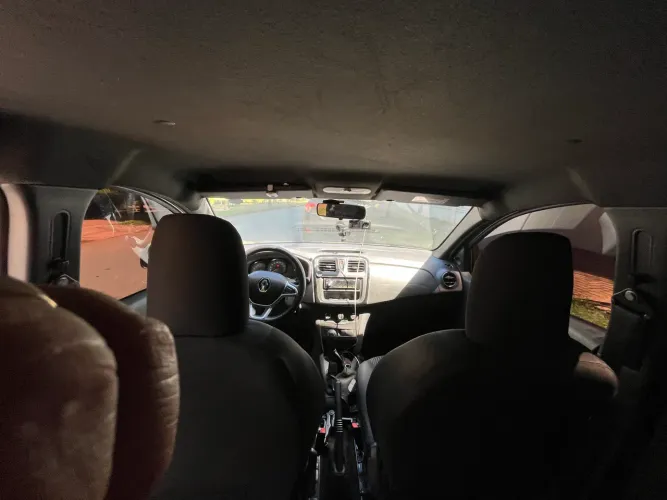 Renault Logan Life Flex 1.0 12V 4P Mec. 2021