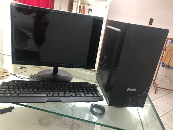 Vendo computador novo login