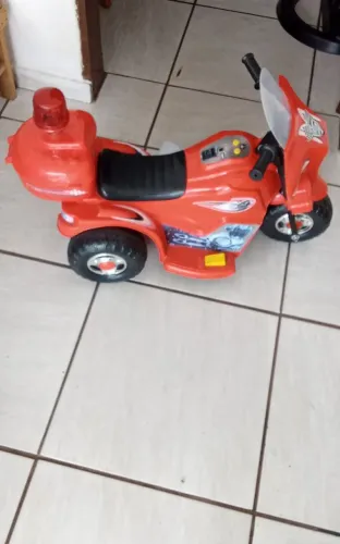 Moto infantil eletrica