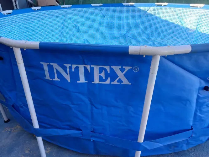Piscina Intex 16.805 litros