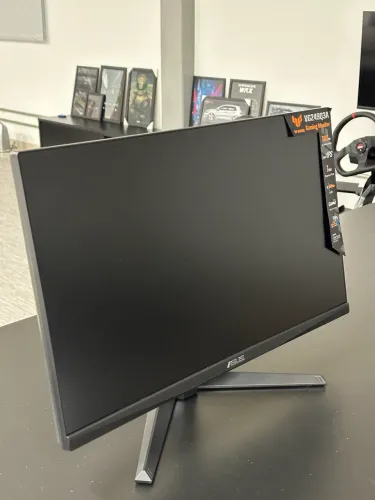 Monitor Asus TUF Gaming 24 Pol 180hz