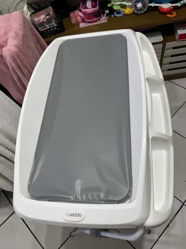 Vendo banheira de bb completa