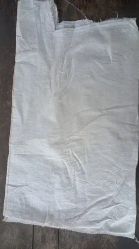 Vende-sa saco de friba 1,00 