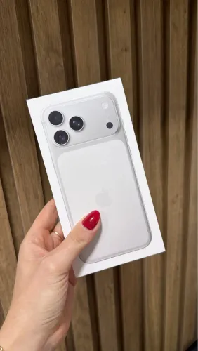 iPhone 17 Pro Max 256gb Silver | Novo | Lacrado - Valor pgto em dinheiro