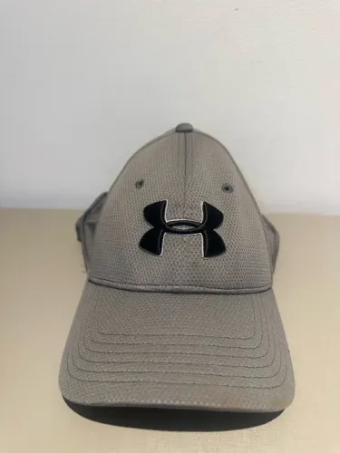 under armour boné lindo maravilhoso  imponente veja fotos !  Campinas cambuí 