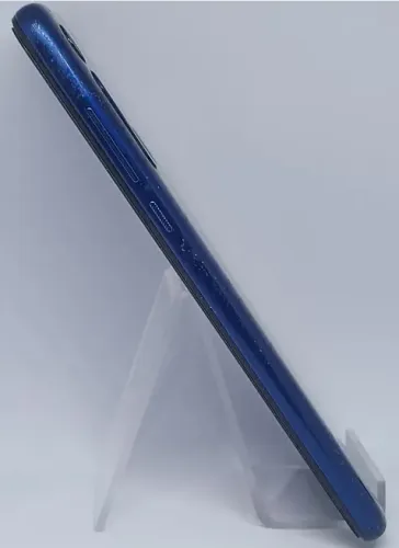 Moto G8