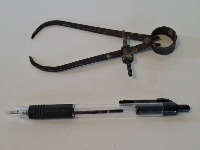 Compasso americano antigo ajustável para medidas externas 12,5 cm