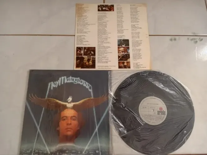 NEY MATOGROSSO - LP VINIL 1981 ARIOLA - COM ENCARTE