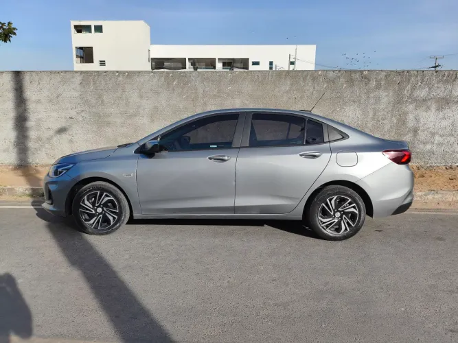 Chevrolet Onix Plus LT 1.0 12V Flex Mec. 4P 2024