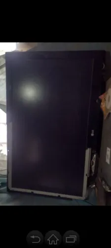 Tv pra retirar peças ta funcionando 