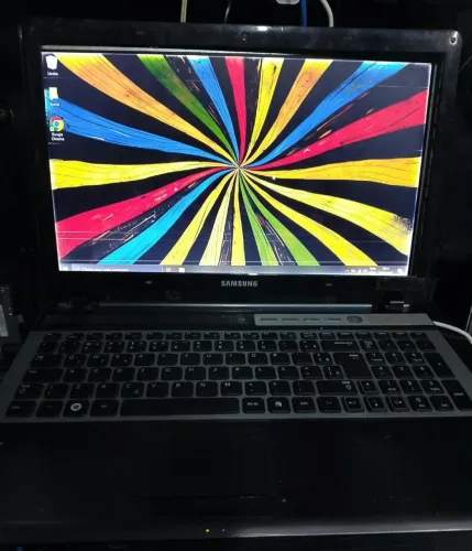 Notebook Samsung i3