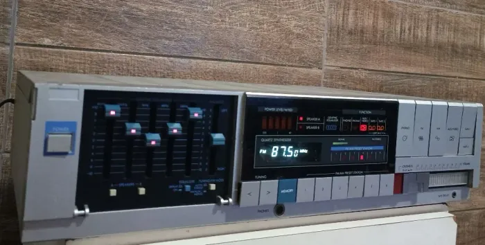 Receiver Sansui SX 1050