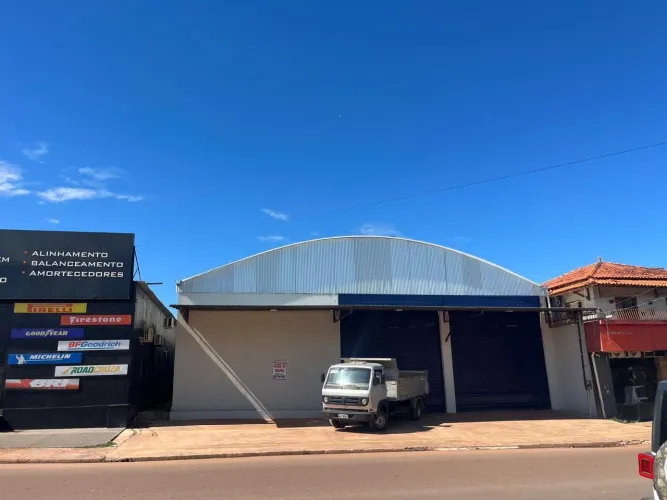 Galpão comercial na Avenida Sérgio Henn