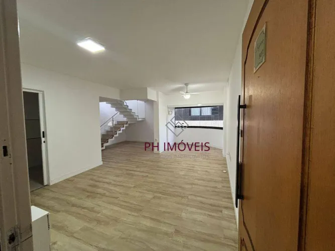 Apartamento duplex com 3 dormitórios sendo duas suítes na Jatiúca - 157m²