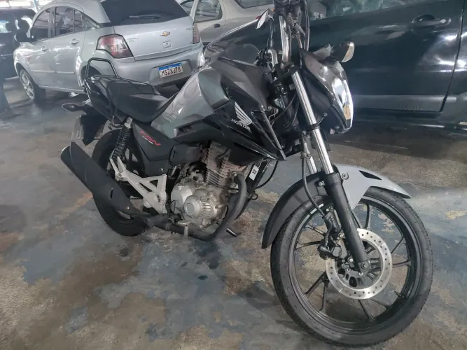 Honda cg fan 160 unico dono,troco