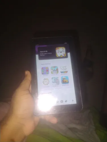 Tablet semi novo pra sair logo