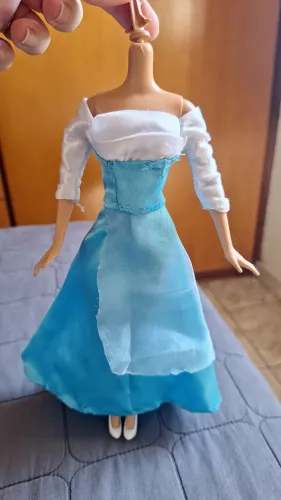 Kit vestido artesanal + sapatos Odette Barbie Lago dos Cisnes