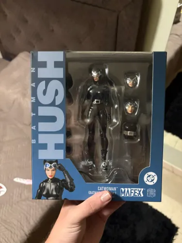 Mafex Cat Woman Batman
