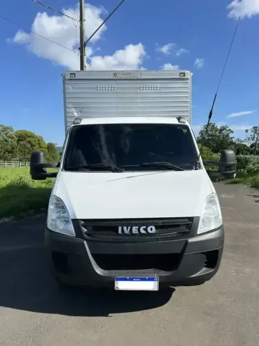 Iveco daily 55c16 ano 2010