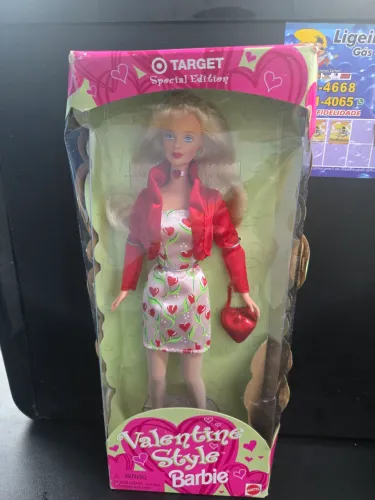 Valentine Style Barbie