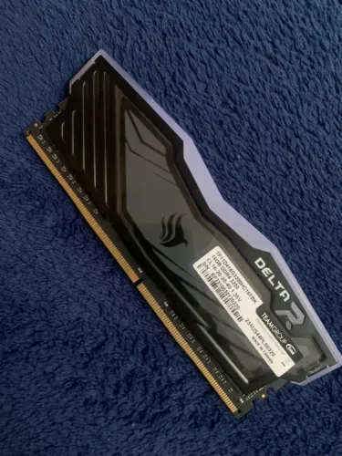 Memoria RAM T-Force DELTA 16GB 3200MHz