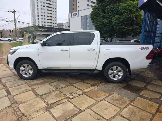 Toyota Hilux CD SRV 4X4 2.8 TDI Diesel Aut. 2018