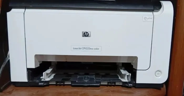 Impressora LaserJet CP1025nw color
