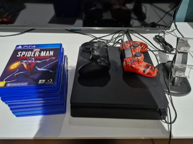 PlayStation 4 com jogos