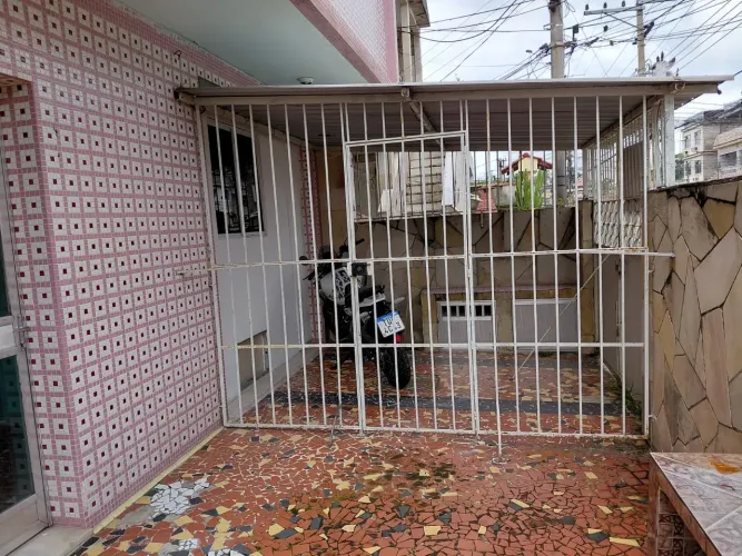 Imóvel para aluguel 45 m² Sala 2 quartos sendo um pequeno, perto metro  Irajá - Rio de Jan