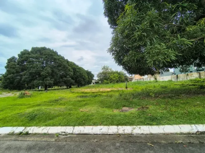TERRENO EM CONDOMÍNIO 3.300 M² - ÁREA CENTRAL. ÓTIMA OPORTUNIDADE.