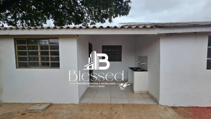 Casa residencial com 3 quartos para aluguel no Jardim Tanaka
