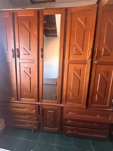Guarda Roupas 5 postas Cavazzoto USADO