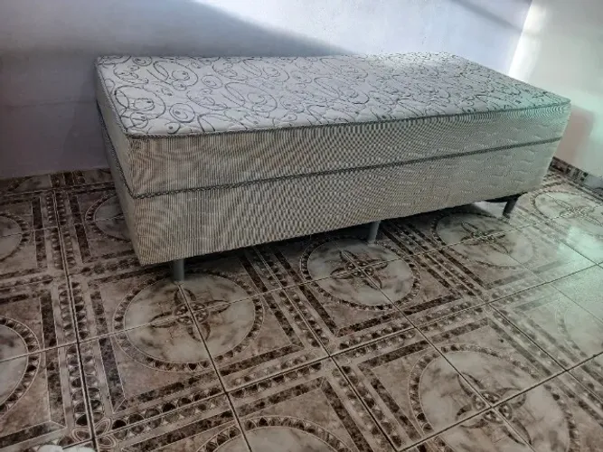 DOAÇÃO - Cama Box Solteiro Conjugada