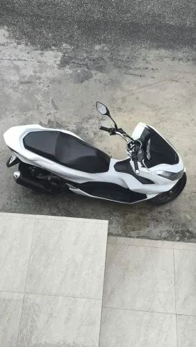 Moto PCX Honda perfeita