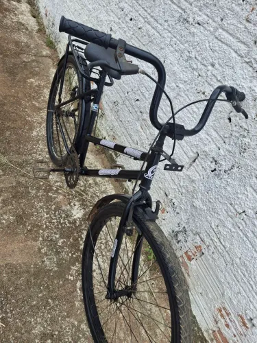Vendo essas bicicletas poti caloi em bom estado 230 a unidade e entrego * pvh. 