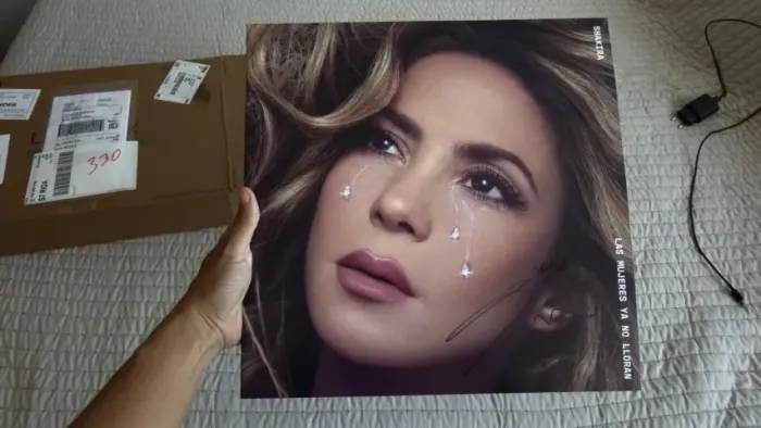 Autografado Shakira - Las Mujeres Ya No Lloran - Exclusive Limited Edition Diamond 2LP