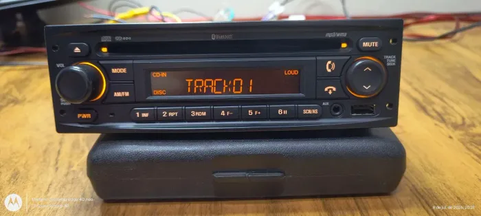 Cd player Clarion GM Astra Vectra âmbar bluetooth 