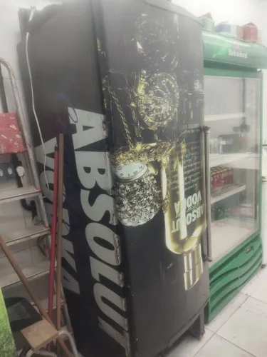 Freezer cervejeiro gelando demais