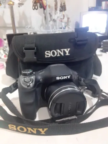 SONY CYBER-SHOT DSC-H300 C/2 RECARREGADOR + 4 PILHAS