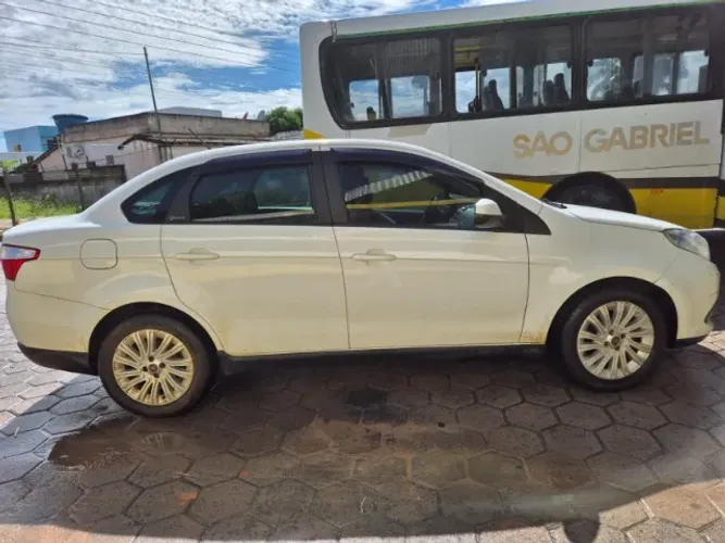 Fiat Grand Siena Essence 1.6 Flex 16V 2018