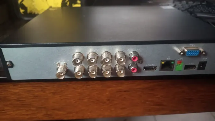 Câmeras de segurança e DVR Intelbras 