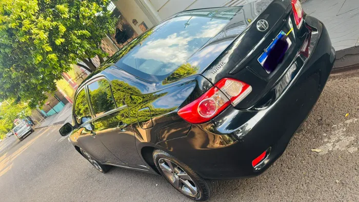 Toyota Corolla GLI 1.8 Flex 16V Aut. 2013