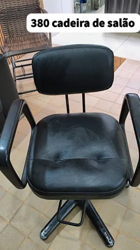Cadeira de salão pega em Bebedouro