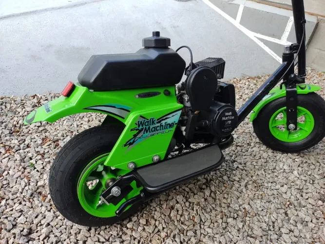 Walk machine patinete gasolina .