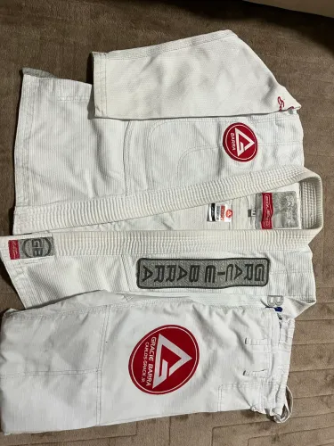 Kimono Gracie Barra branco/F0