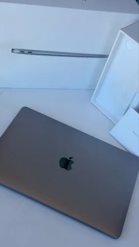 MacBook Air M1 - seminovo