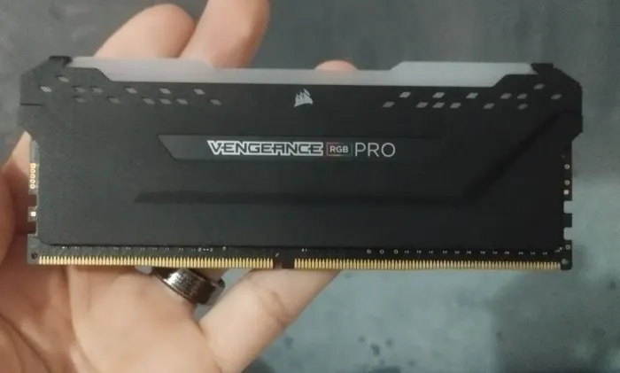 Memória Corsair Ddr4 1x8gb