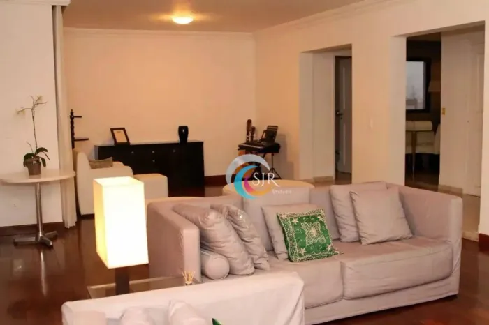 Apartamento com 3 suítes à venda | 1 Suíte Master com closet | 2 Vagas | Elevador Privativ