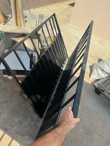 Portões de ferro