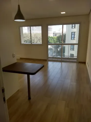 Imóvel para aluguel possui 32 metros quadrados com 1 quarto em Centro - São Paulo - SP